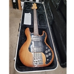 T40 Peavey Electric Bass